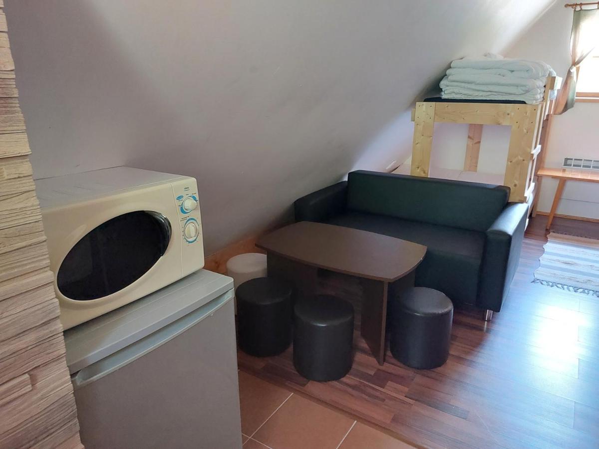Chatka Pod Jaskynou Maluzina Buitenkant foto